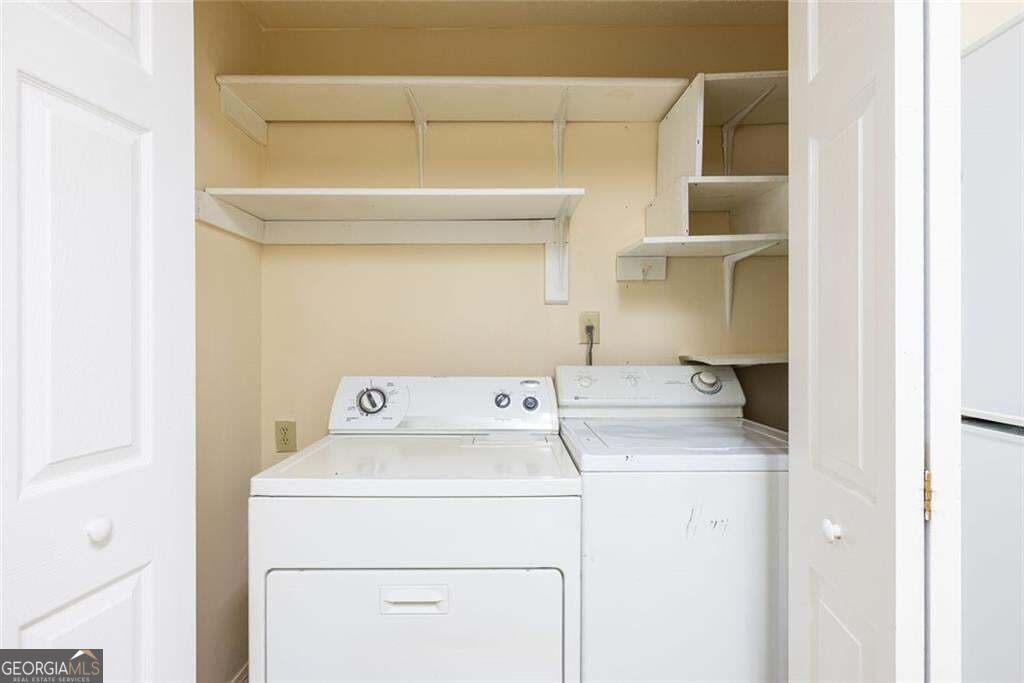 910 Augusta Drive Se Property Photo 16
