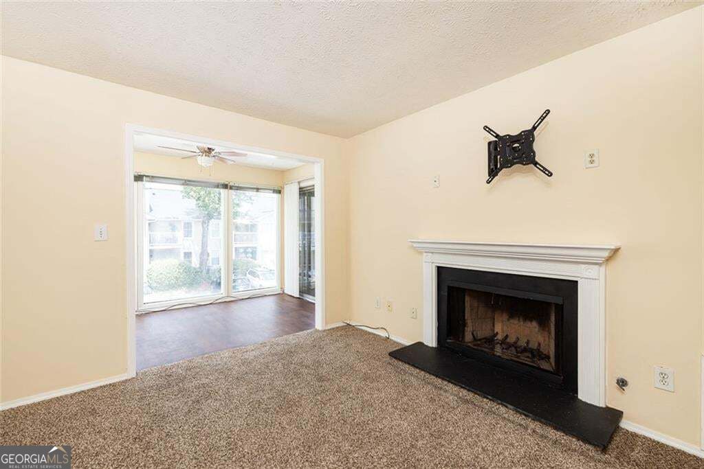 910 Augusta Drive Se Property Photo 18