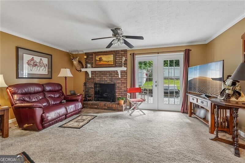 1025 Greenwood Acres Drive Property Photo 10