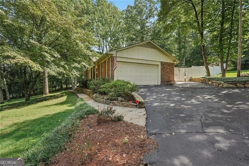 1025 Greenwood Acres Drive Property Photo 36
