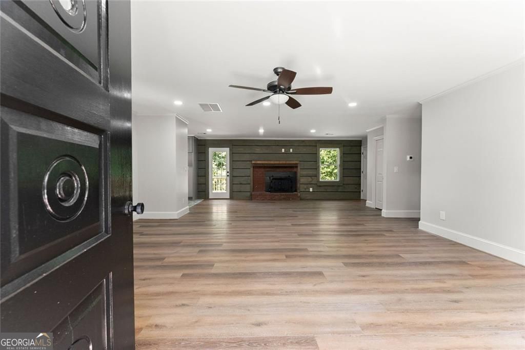 5850 Norton Circle Property Photo 4