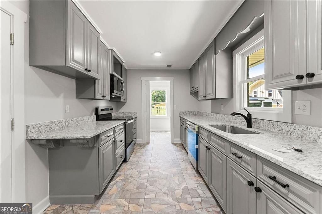 5850 Norton Circle Property Photo 13
