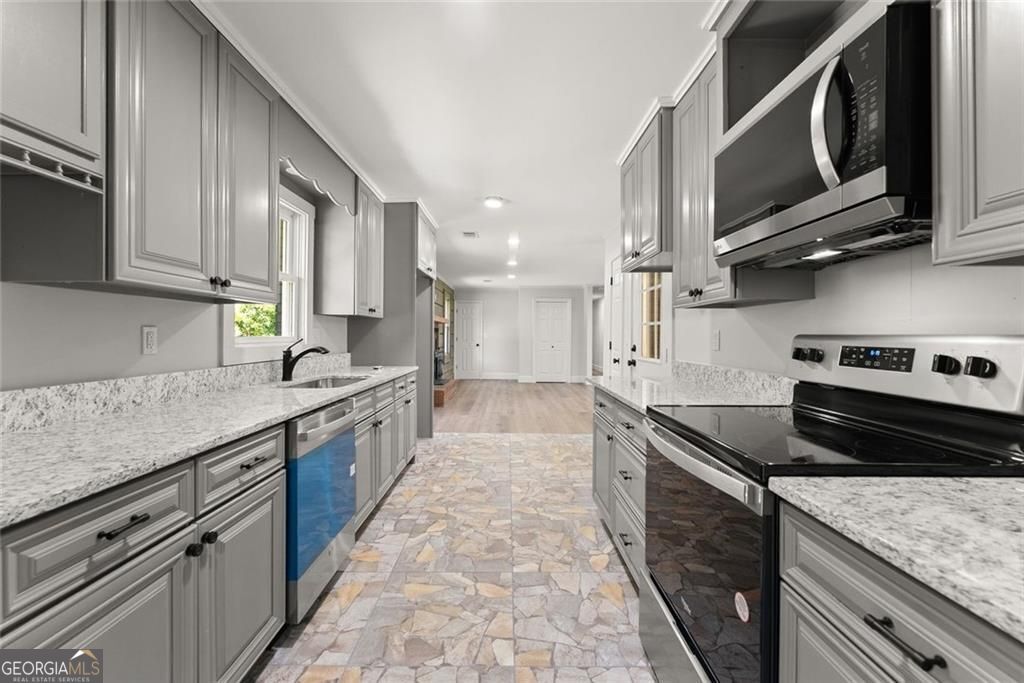 5850 Norton Circle Property Photo 15