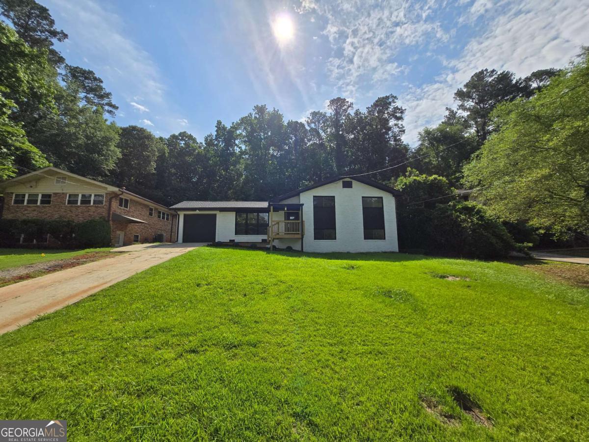 2400 Glenrock Drive Property Photo 1