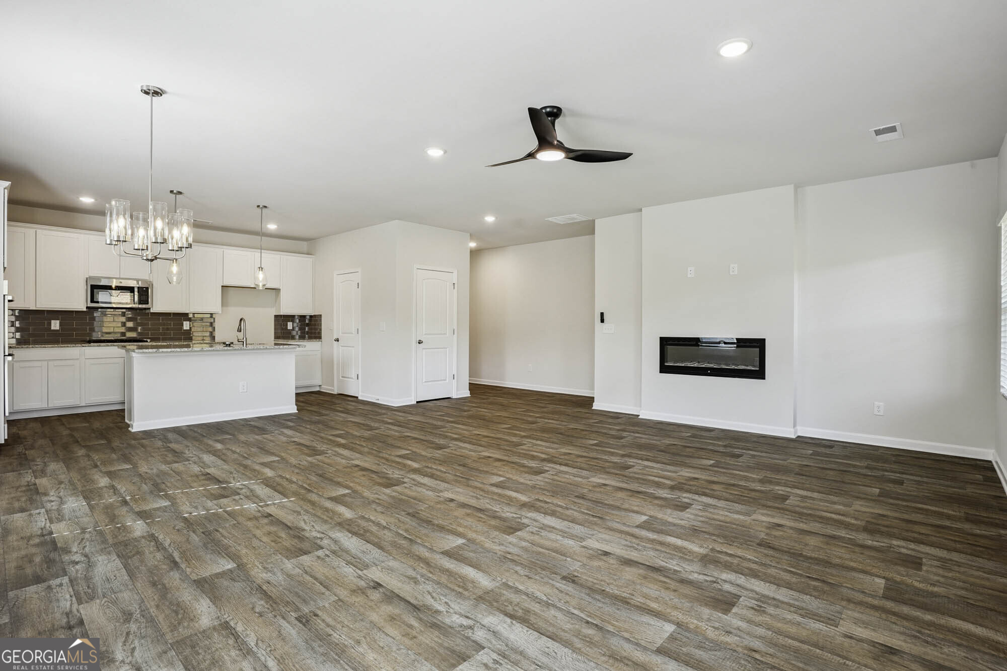 425 Orwell Drive Property Photo 10