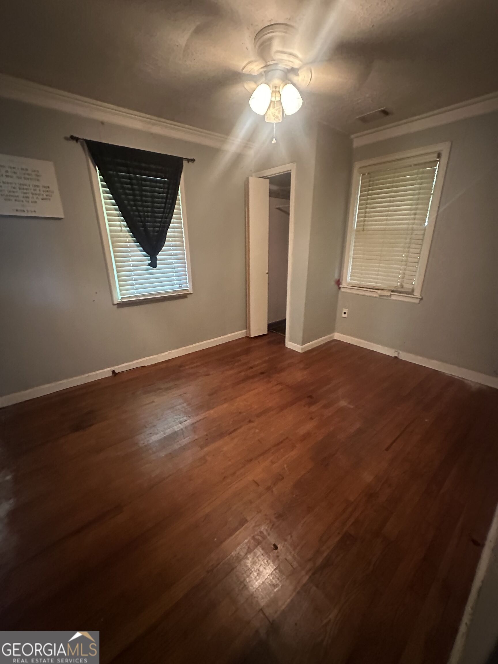 3939 Bloomfield Drive Property Photo 2