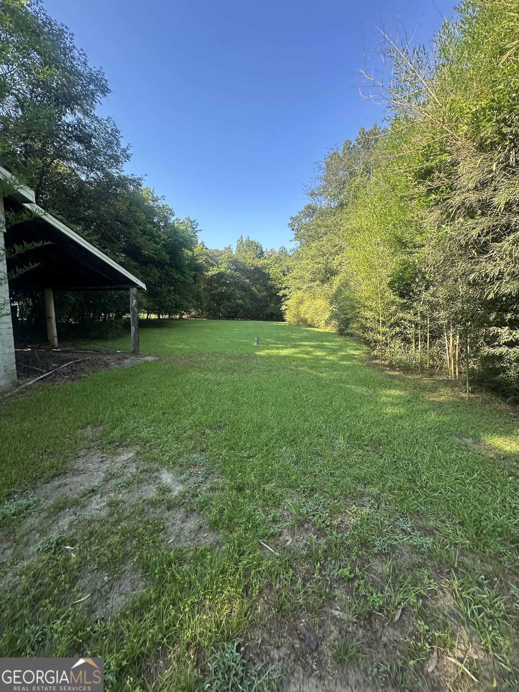 3939 Bloomfield Drive Property Photo 3