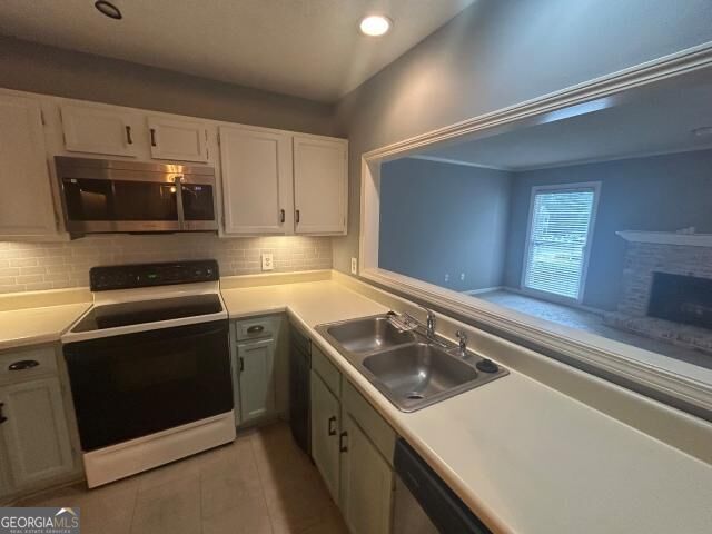 104 Abingdon Way Property Photo 3