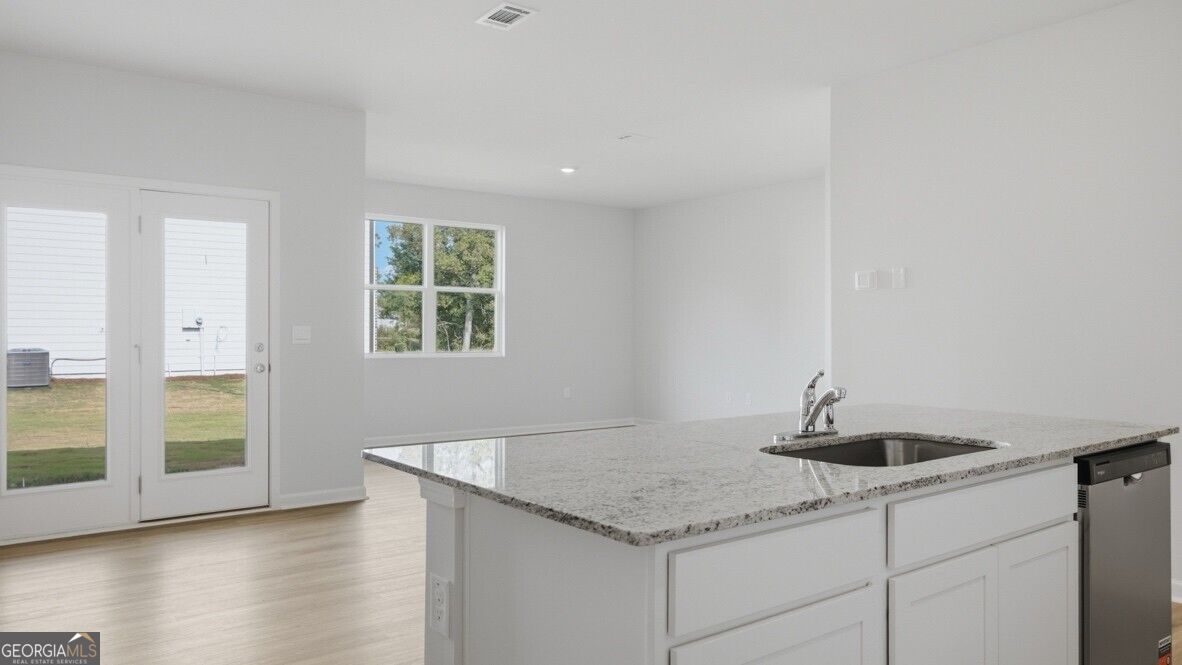 113 Babcock Drive Ne Property Photo 11