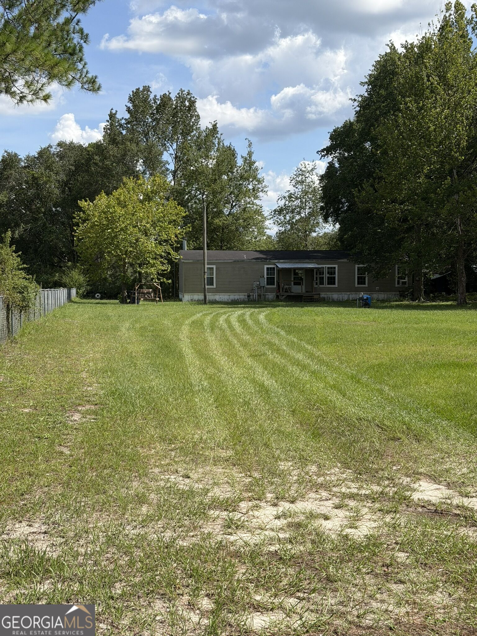 113 Horseshoe Loop Property Photo 3