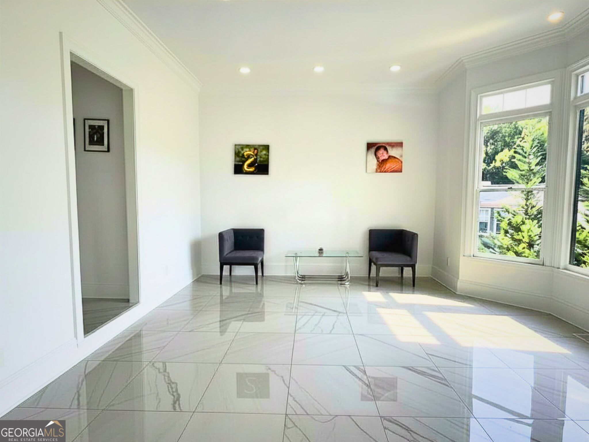 302 Shadow Glen Property Photo 6