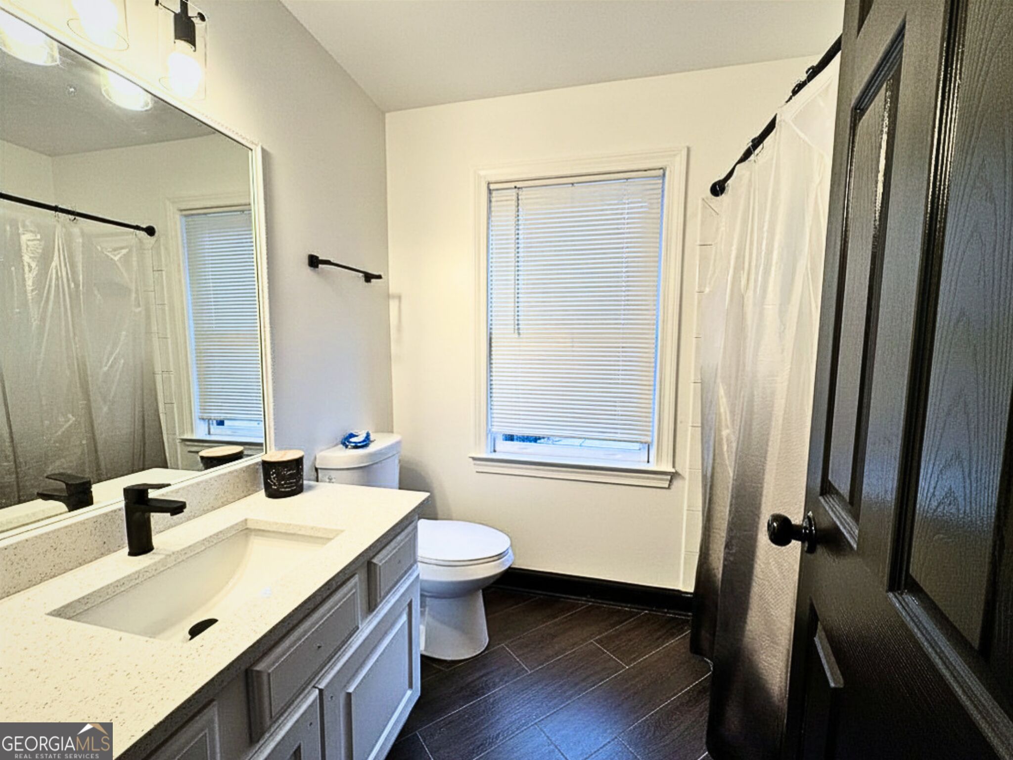 302 Shadow Glen Property Photo 21