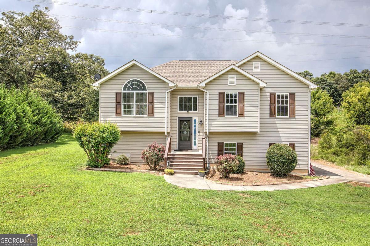 258 Hunters Crossing Se Property Photo 1