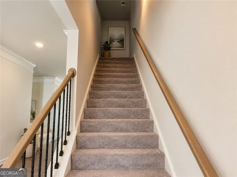 425 Perth Drive Property Photo 25