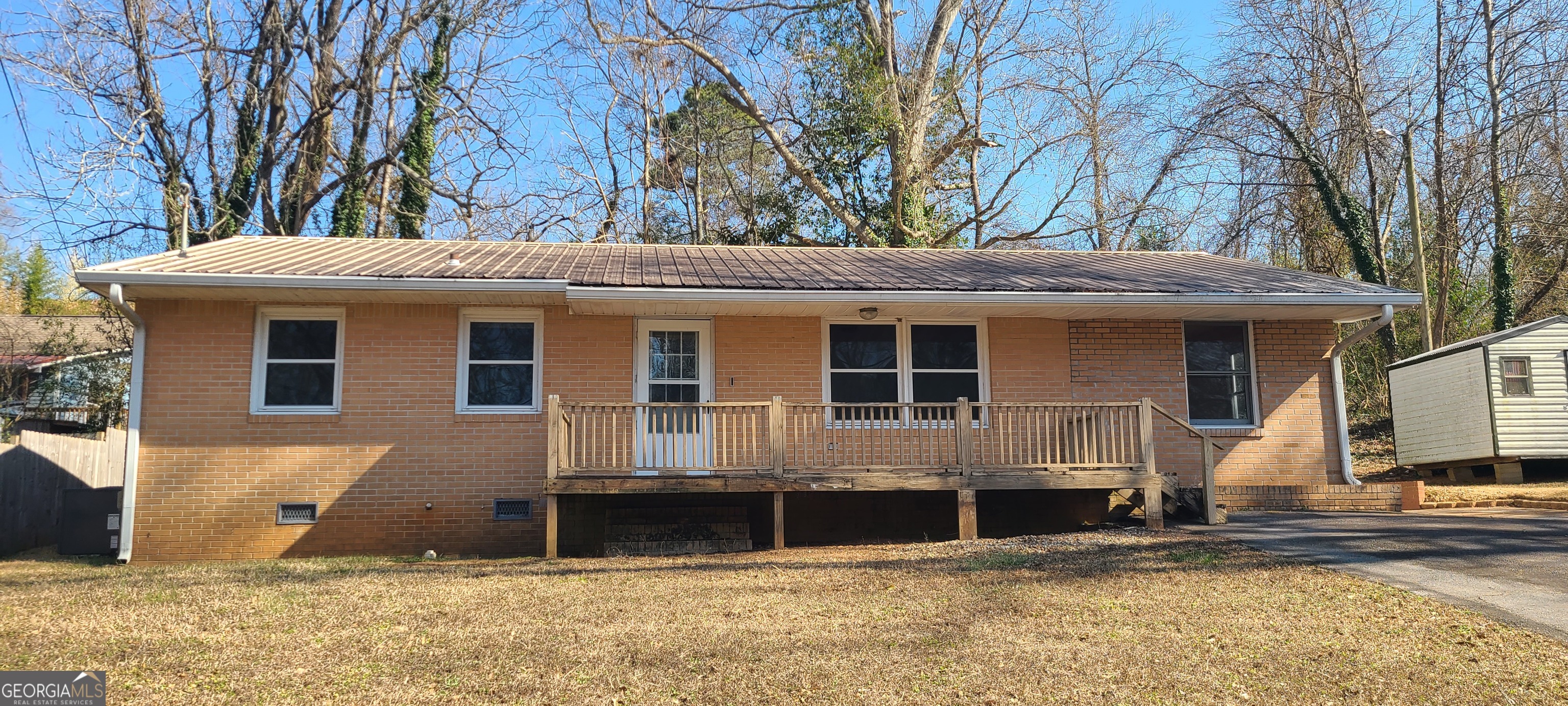 4 Hollis Heights Property Photo 1