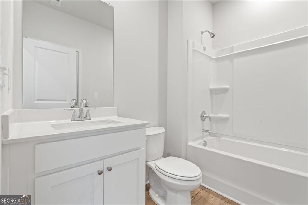 549 Baynes Court Property Photo 24