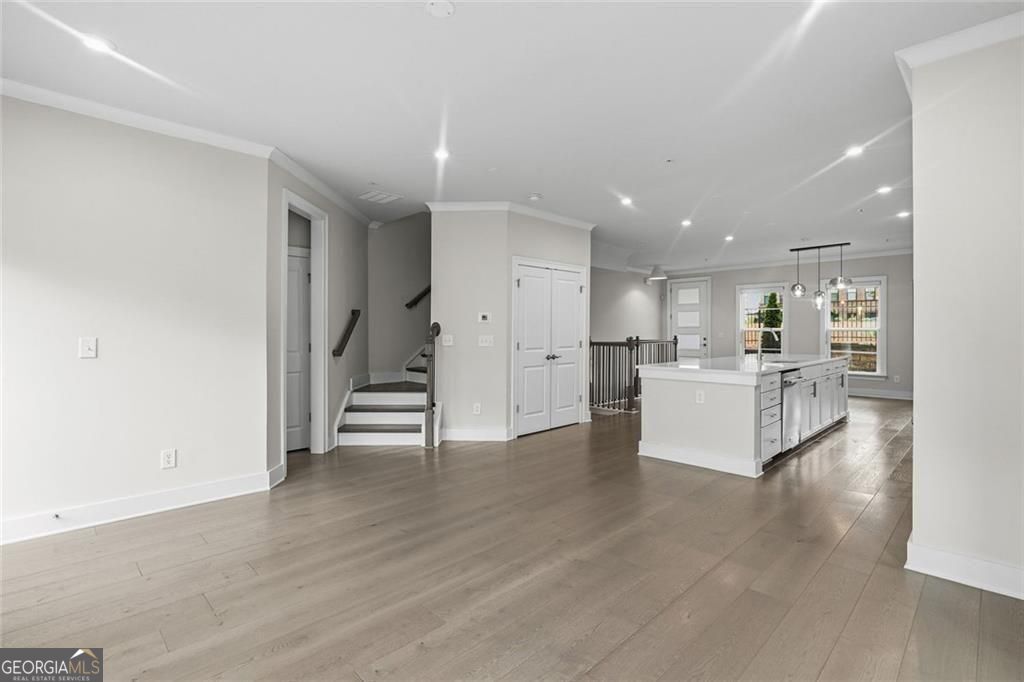 1012 Burnside Lane Nw Property Photo 15