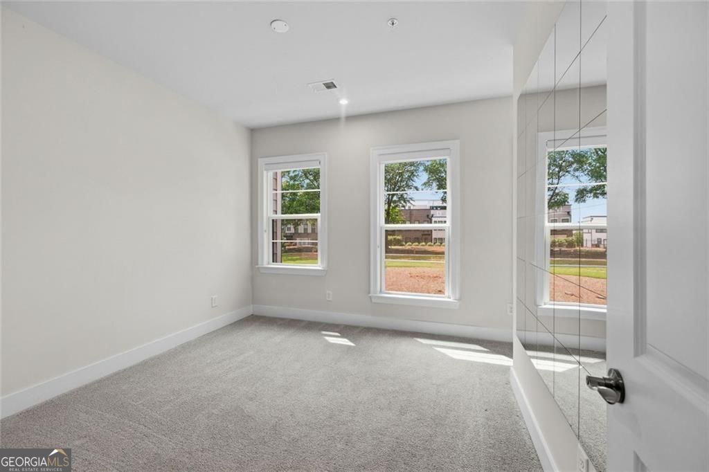 1012 Burnside Lane Nw Property Photo 31