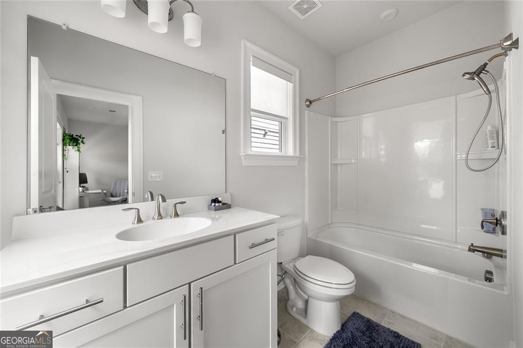 1012 Burnside Lane Nw Property Photo 32