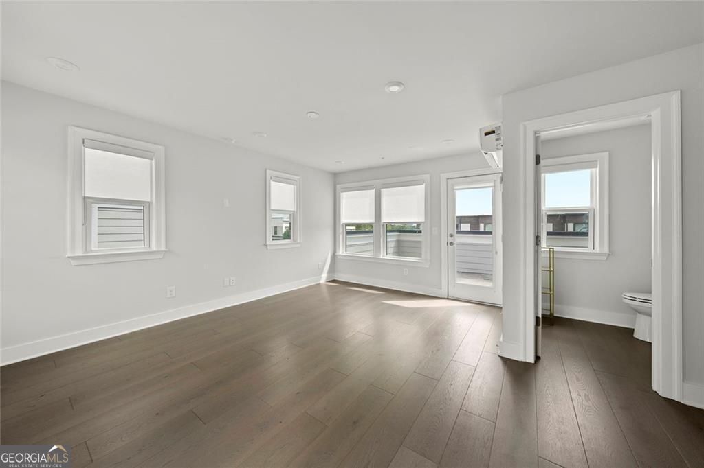 1012 Burnside Lane Nw Property Photo 35