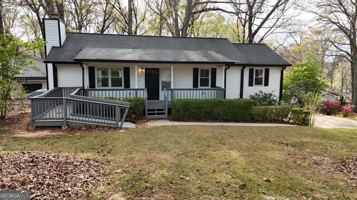 2955 Flowers Drive Property Photo 2