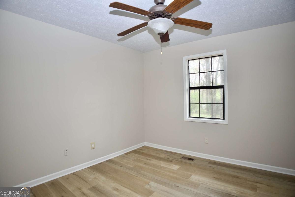 2955 Flowers Drive Property Photo 8