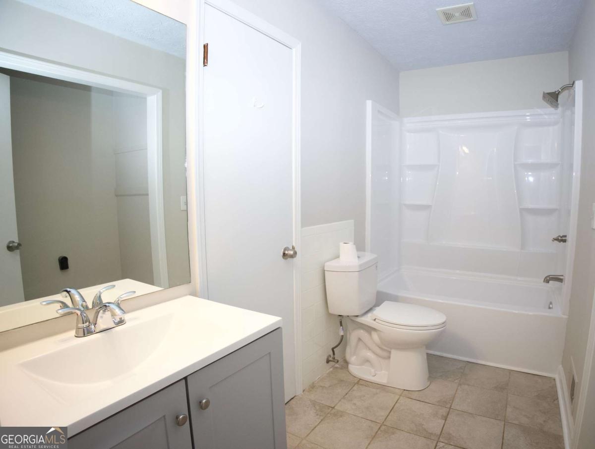 2955 Flowers Drive Property Photo 9