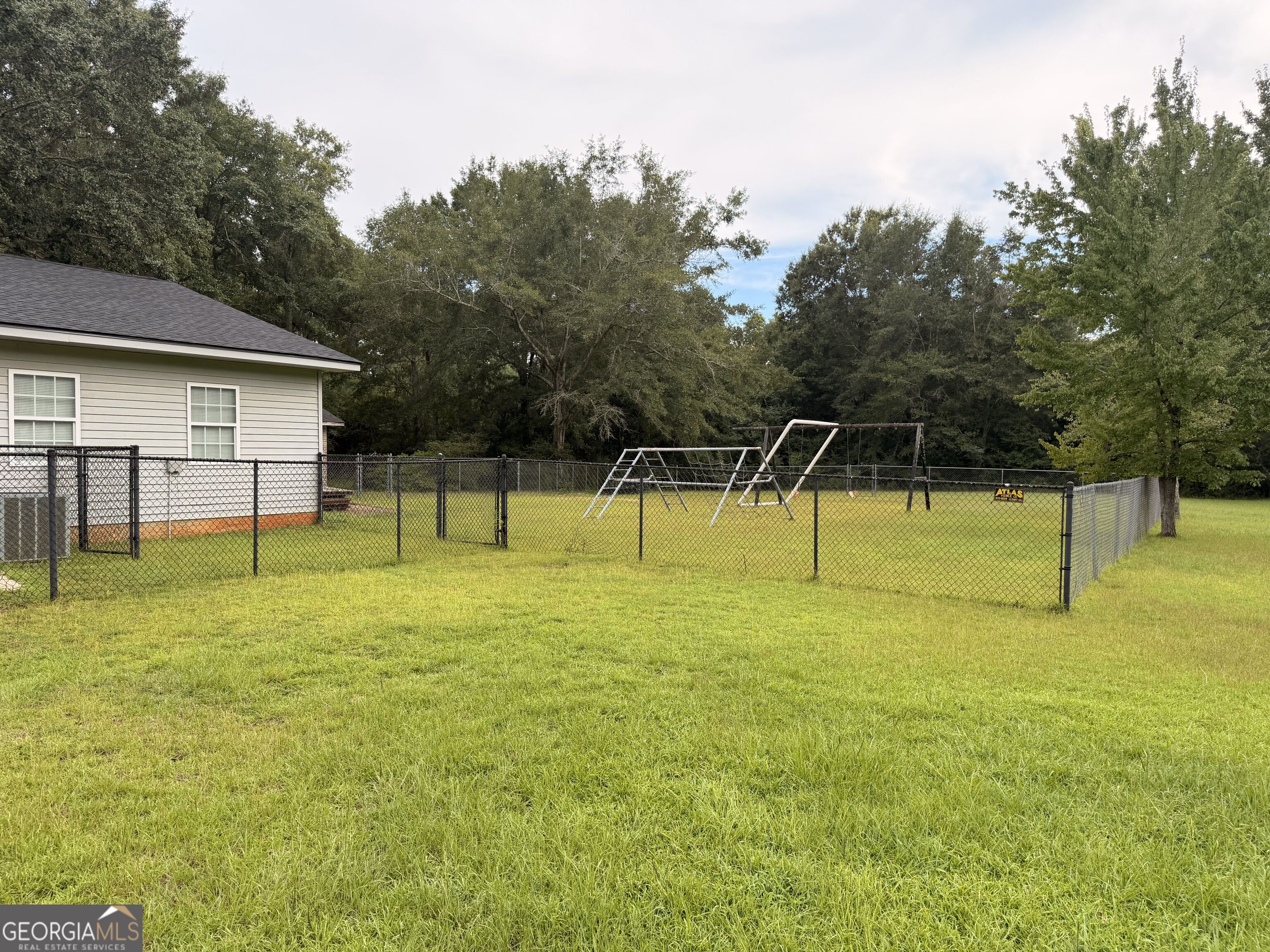 2340 Albany Highway Property Photo 2
