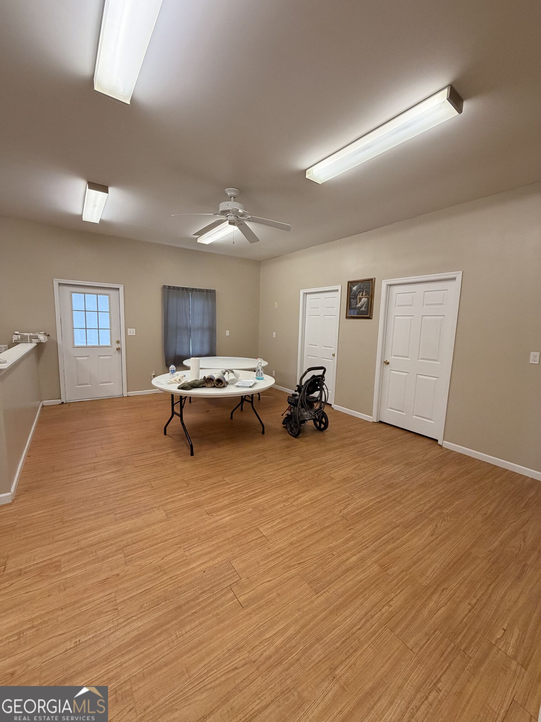 2340 Albany Highway Property Photo 5