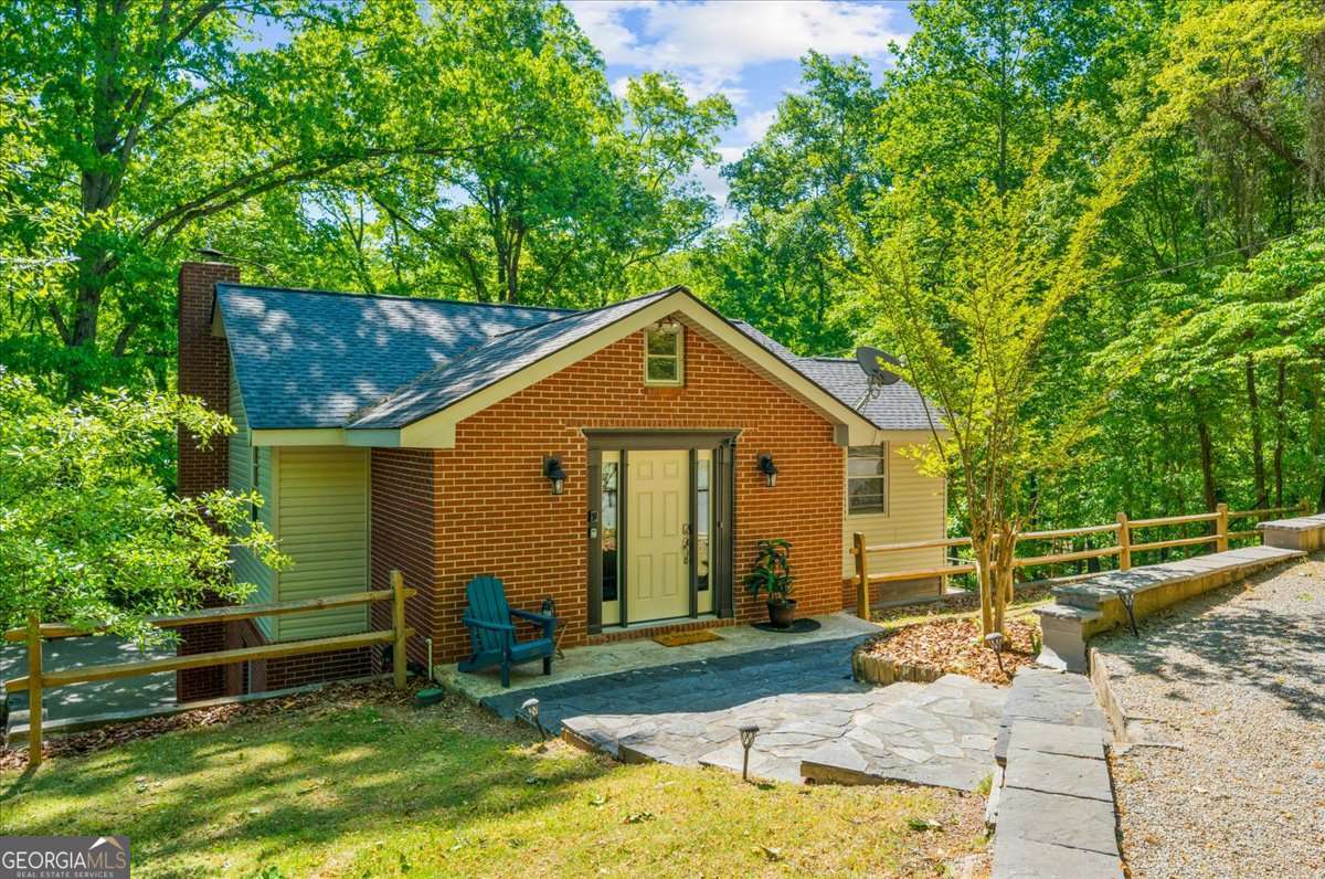 9670 Lee Circle Property Photo 1