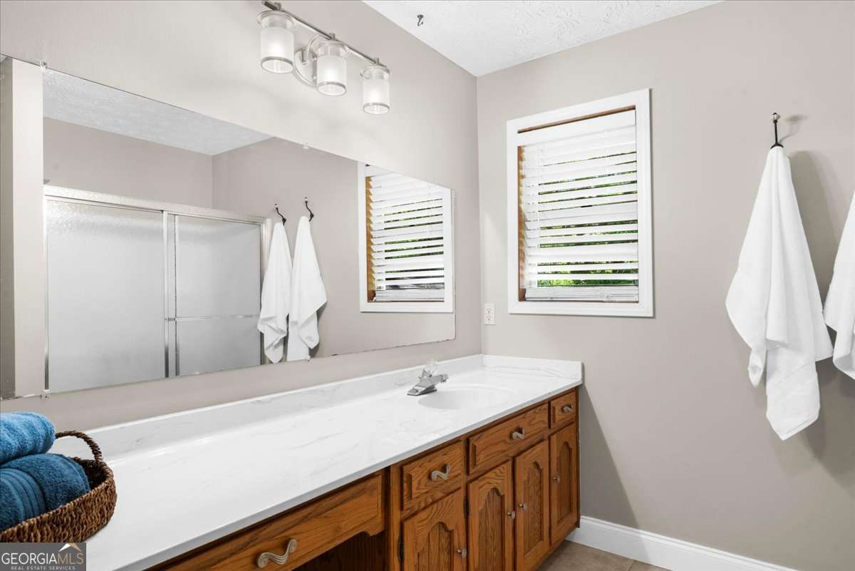 9670 Lee Circle Property Photo 14