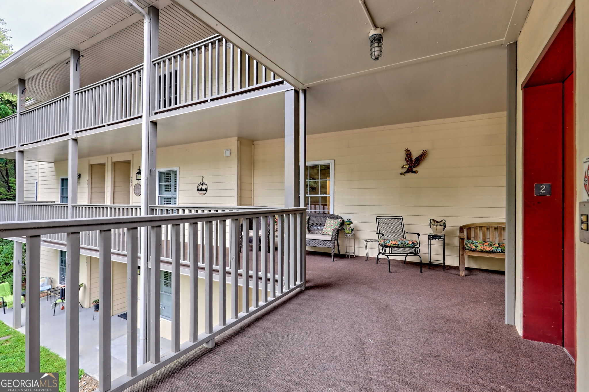300 Ginger Creek Lane Property Photo 2