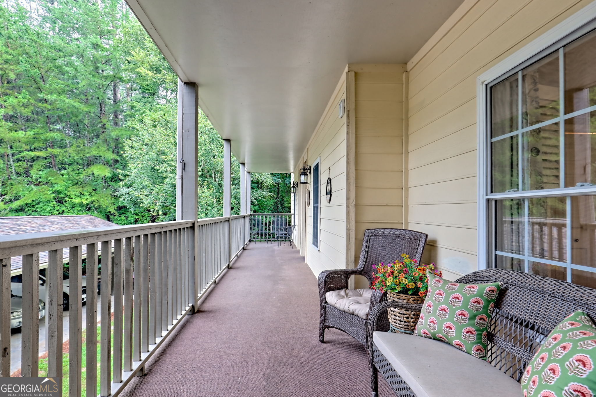 300 Ginger Creek Lane Property Photo 3