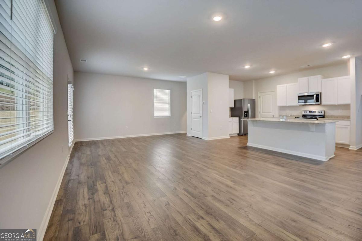 88 Shadwood Place Property Photo 4