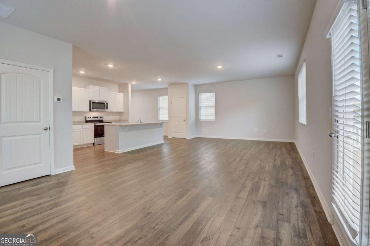 88 Shadwood Place Property Photo 5