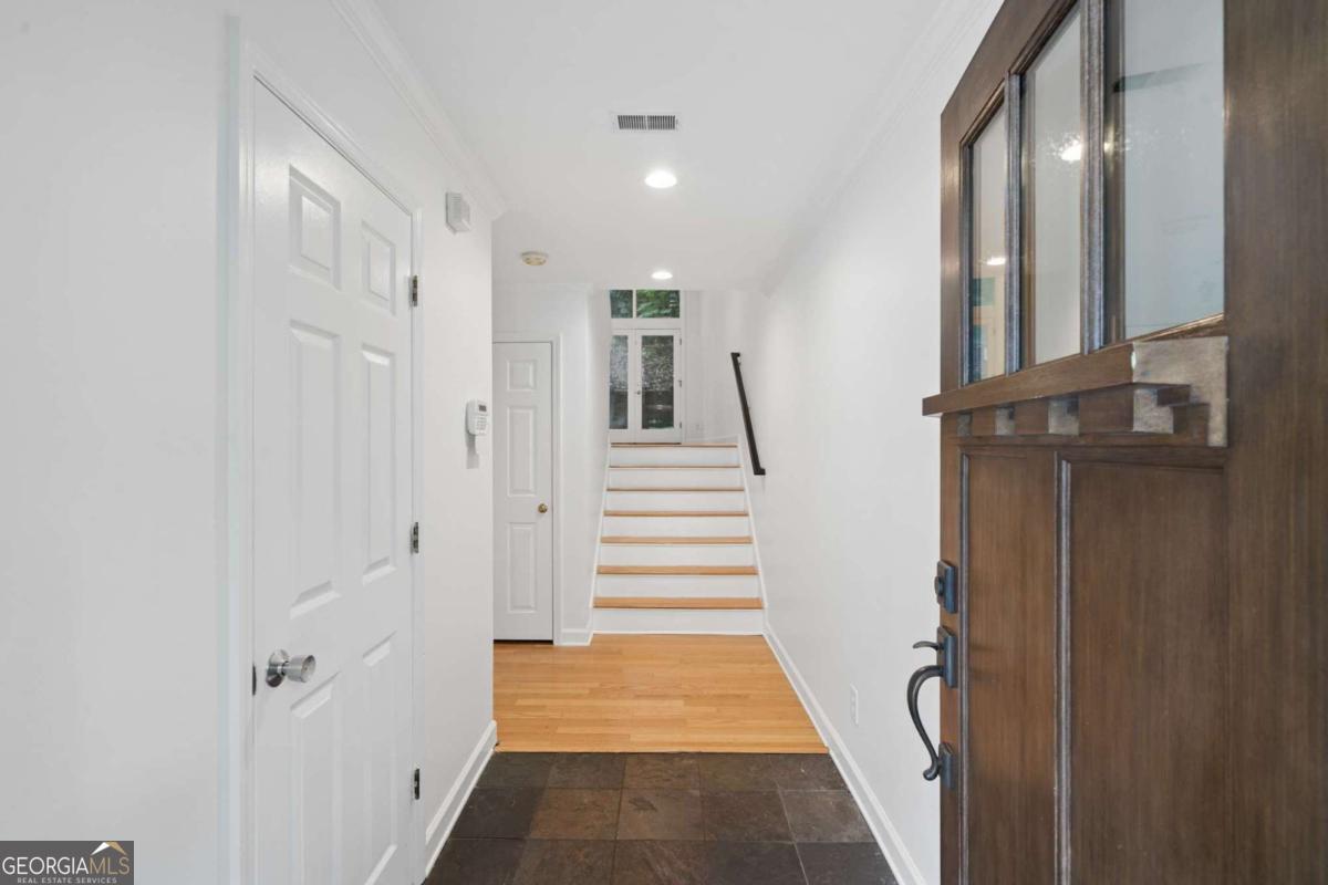 749 Hillpine Terrace Ne Property Photo 4