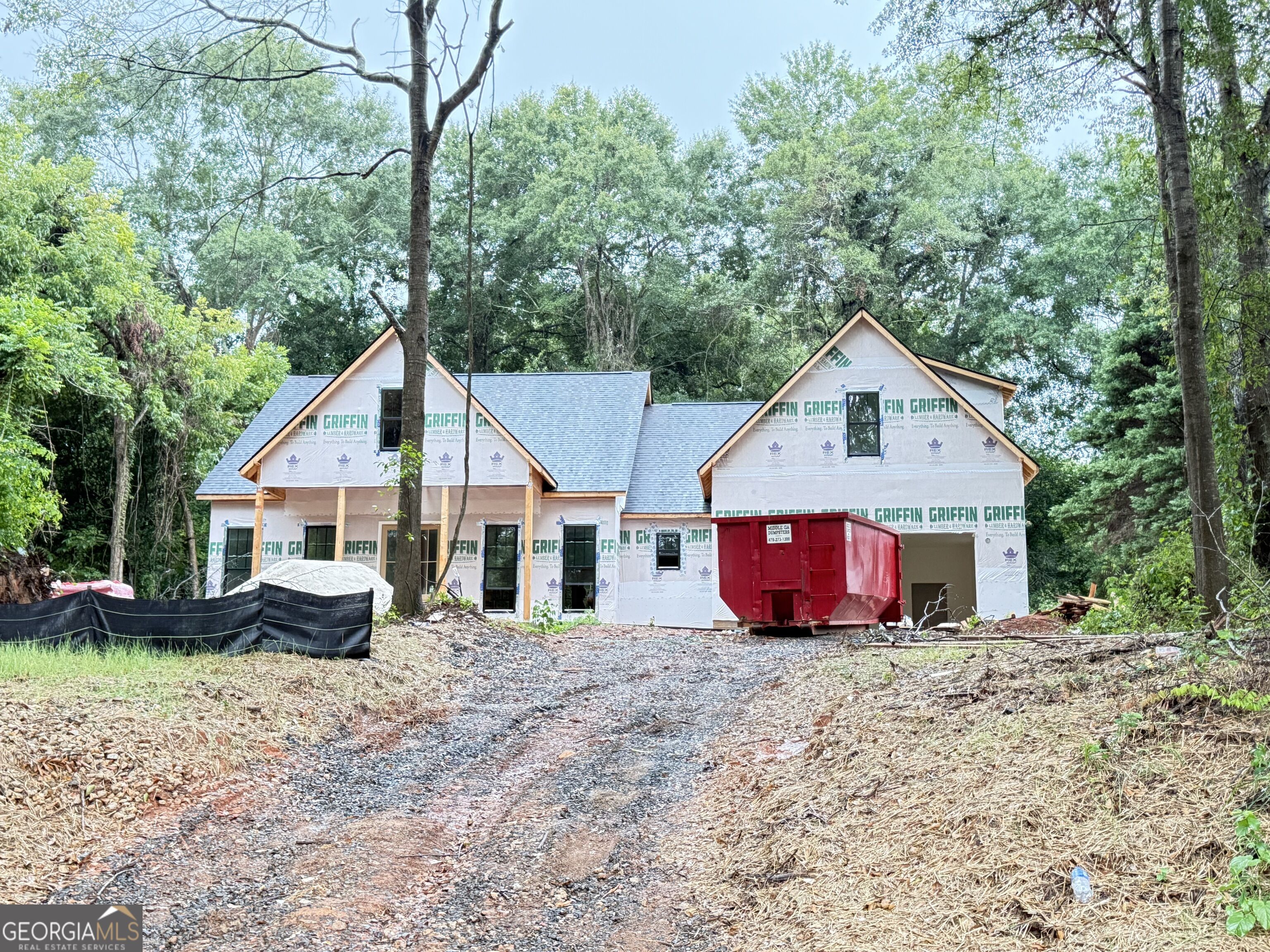 1376 Cambridge Drive Property Photo 2