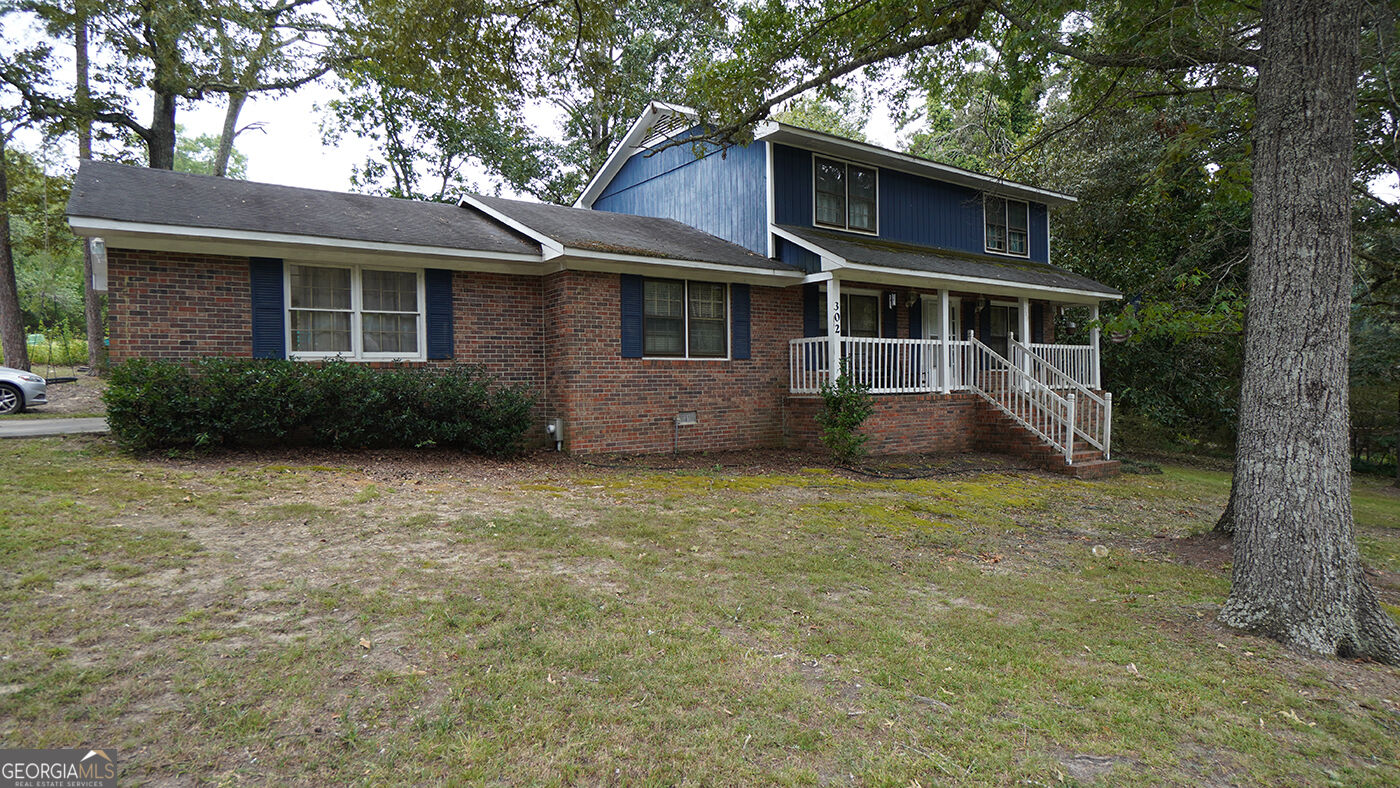 302 Ridgewood Road Property Photo 1
