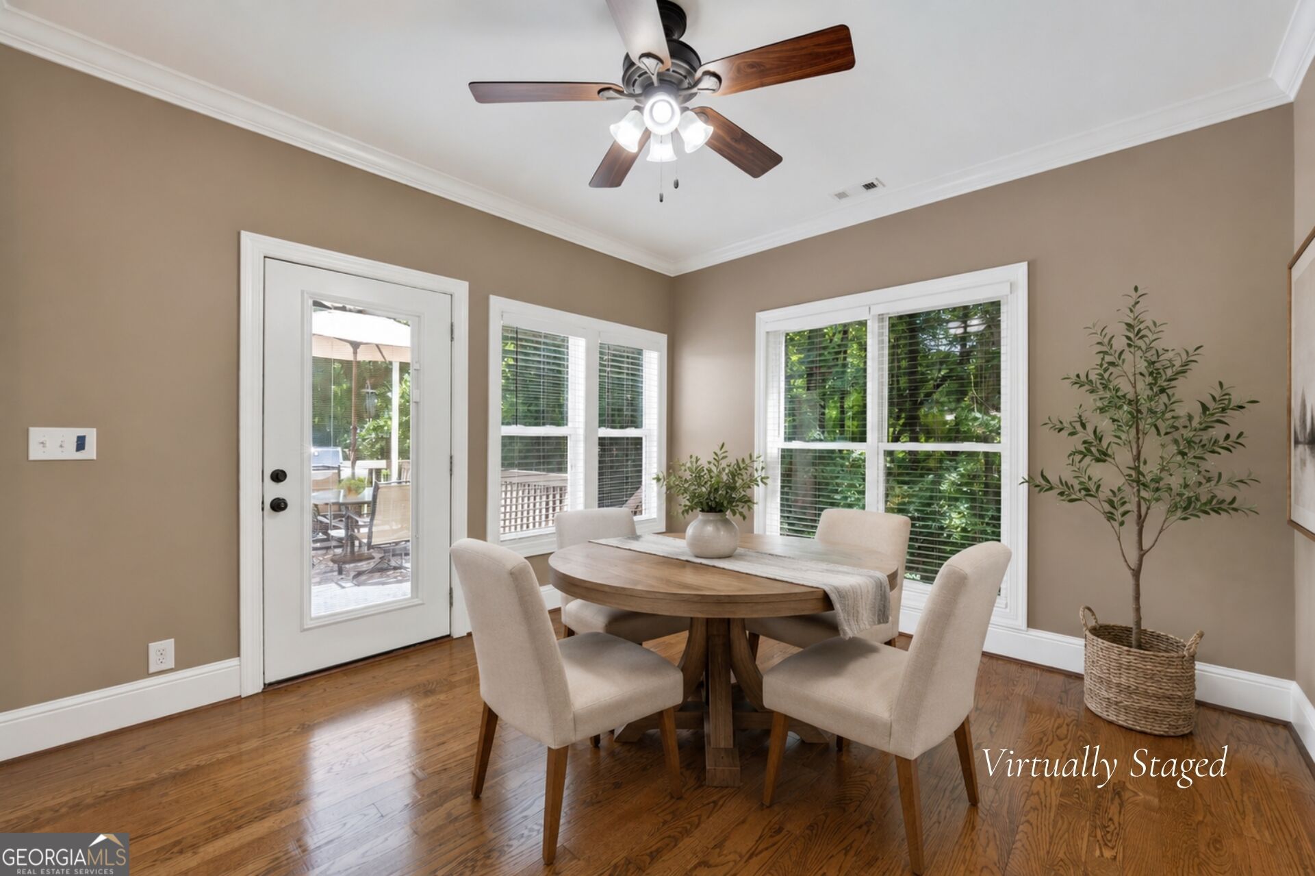 825 Harvest Lane Property Photo 12