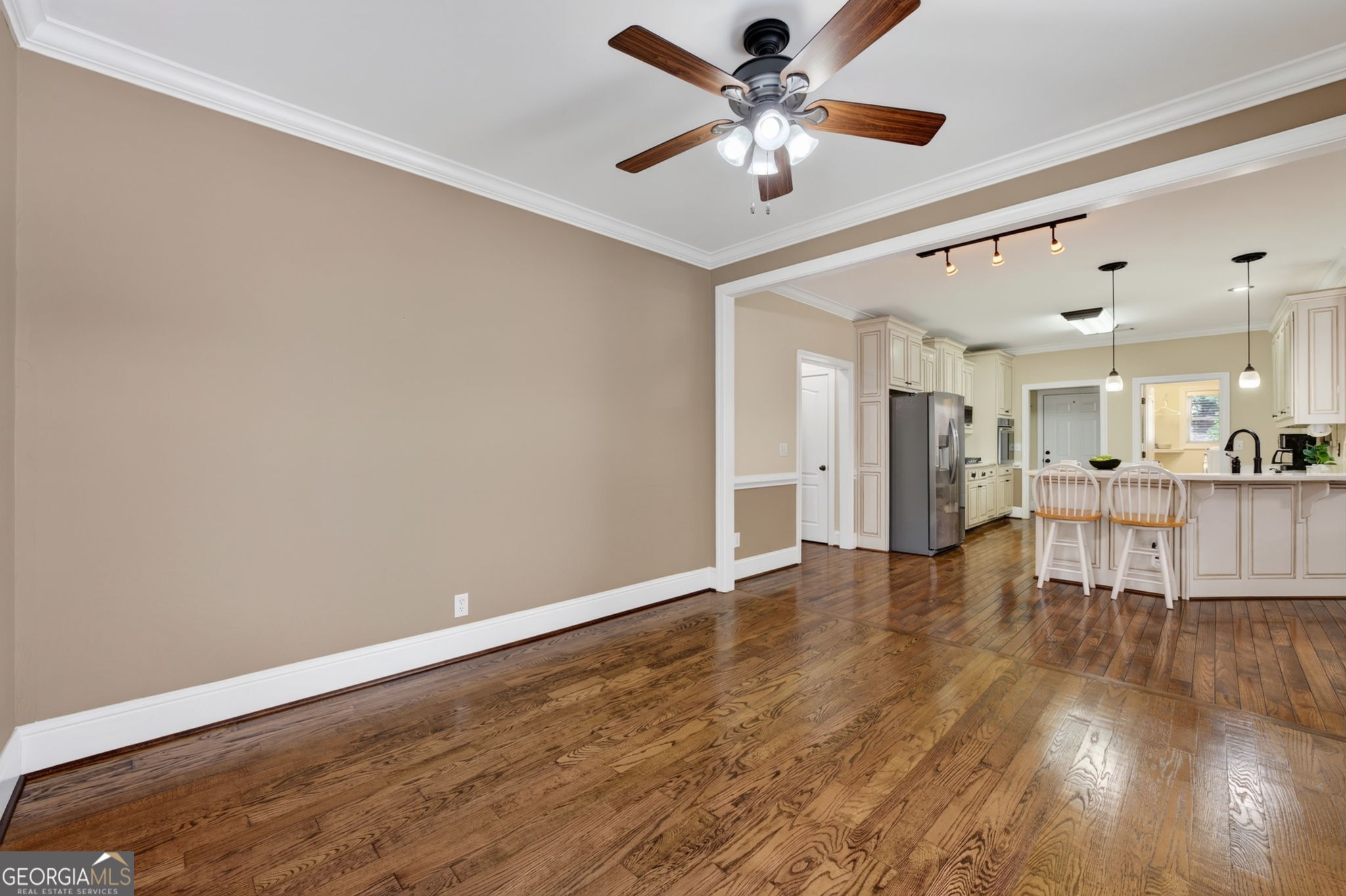 825 Harvest Lane Property Photo 14