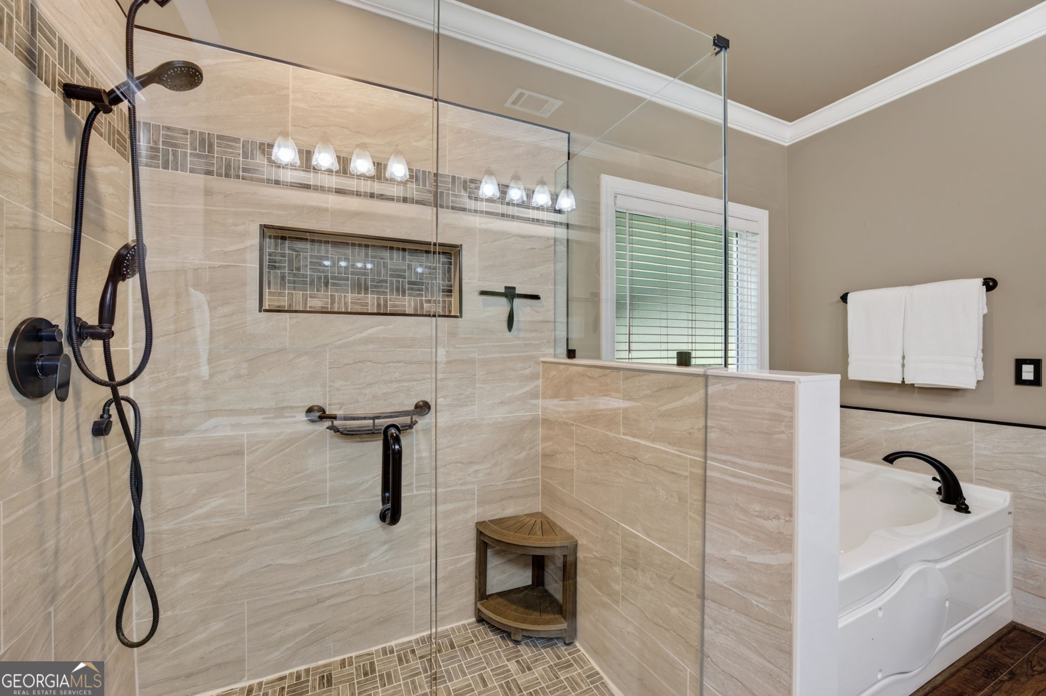 825 Harvest Lane Property Photo 19