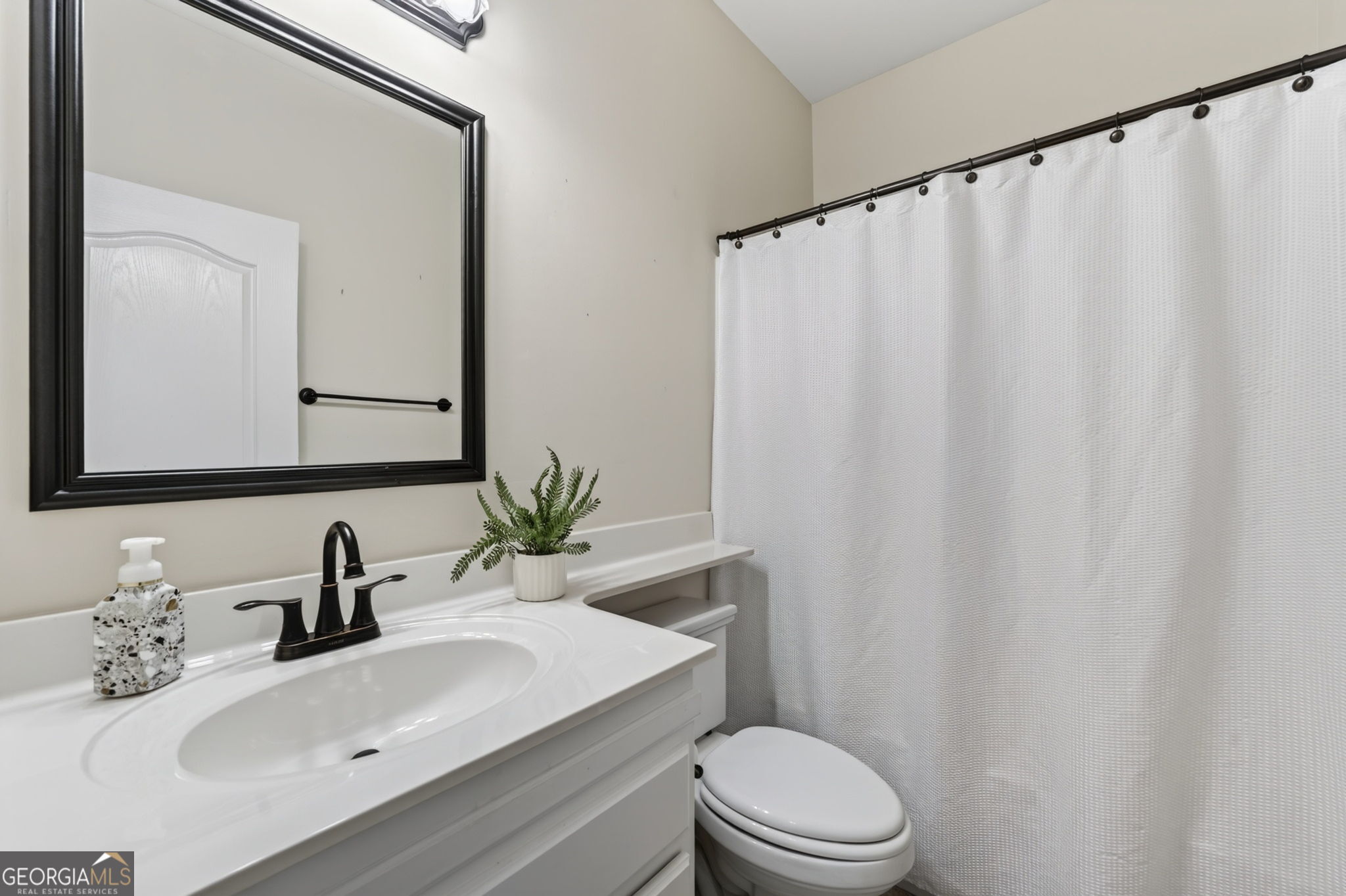 825 Harvest Lane Property Photo 21
