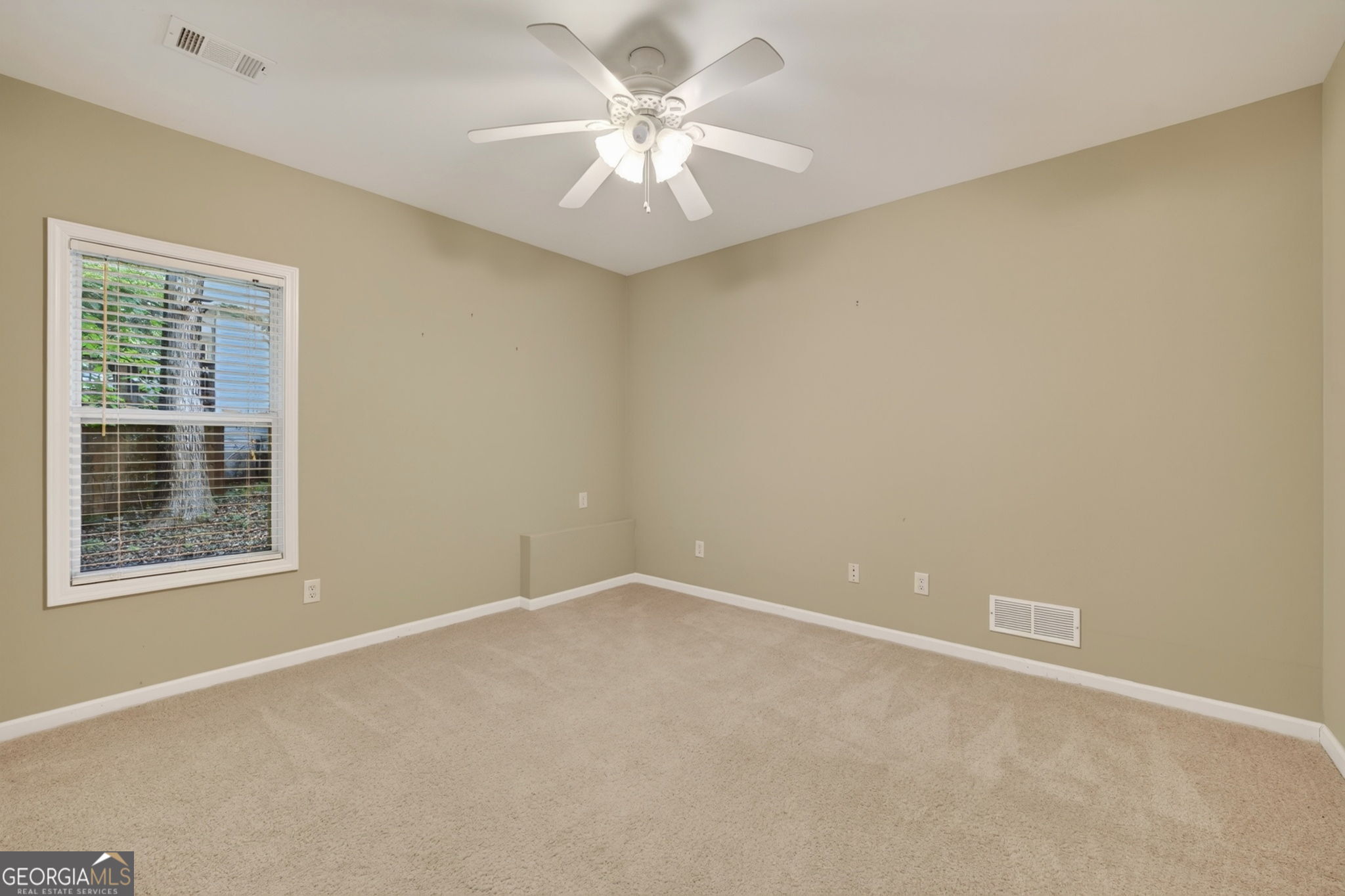 825 Harvest Lane Property Photo 31