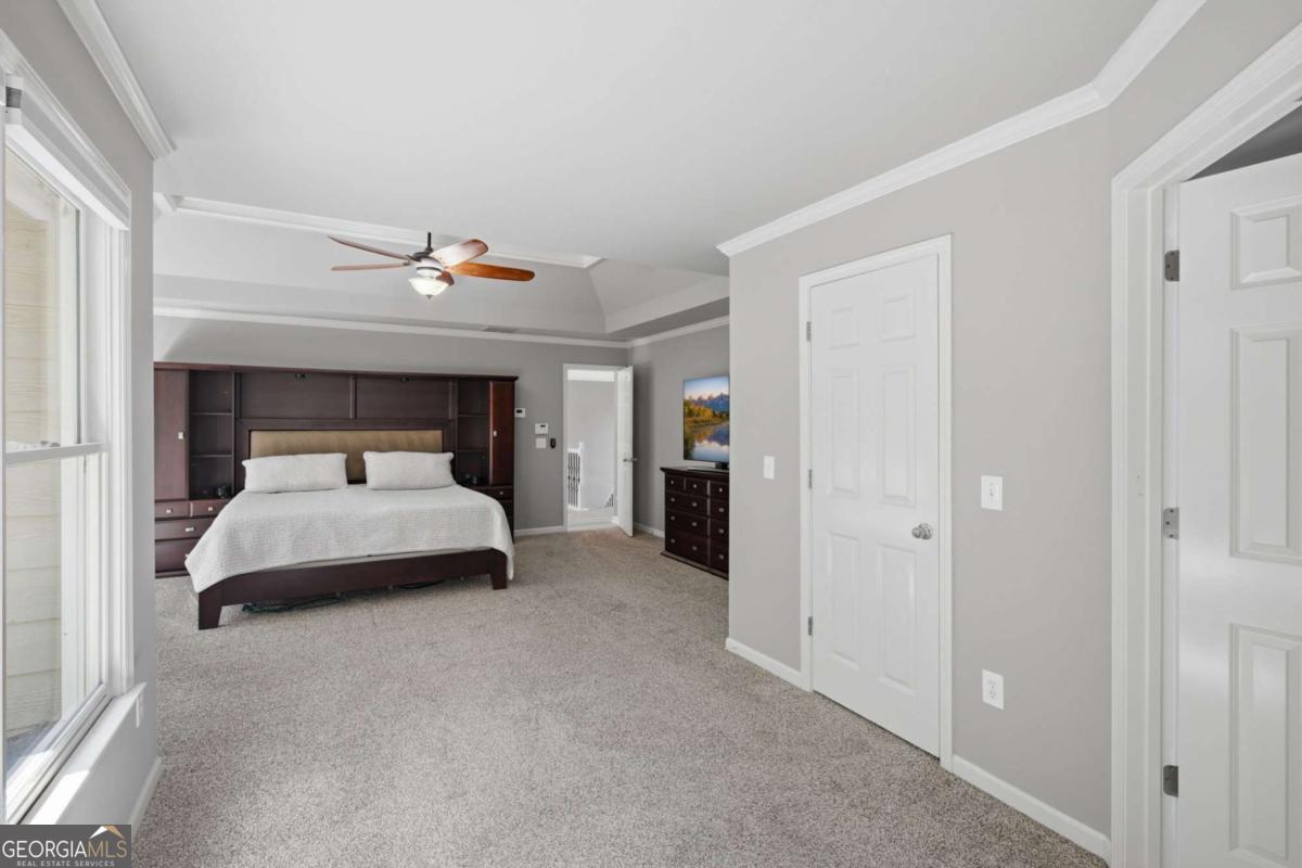 4305 Ashworth Drive Property Photo 20