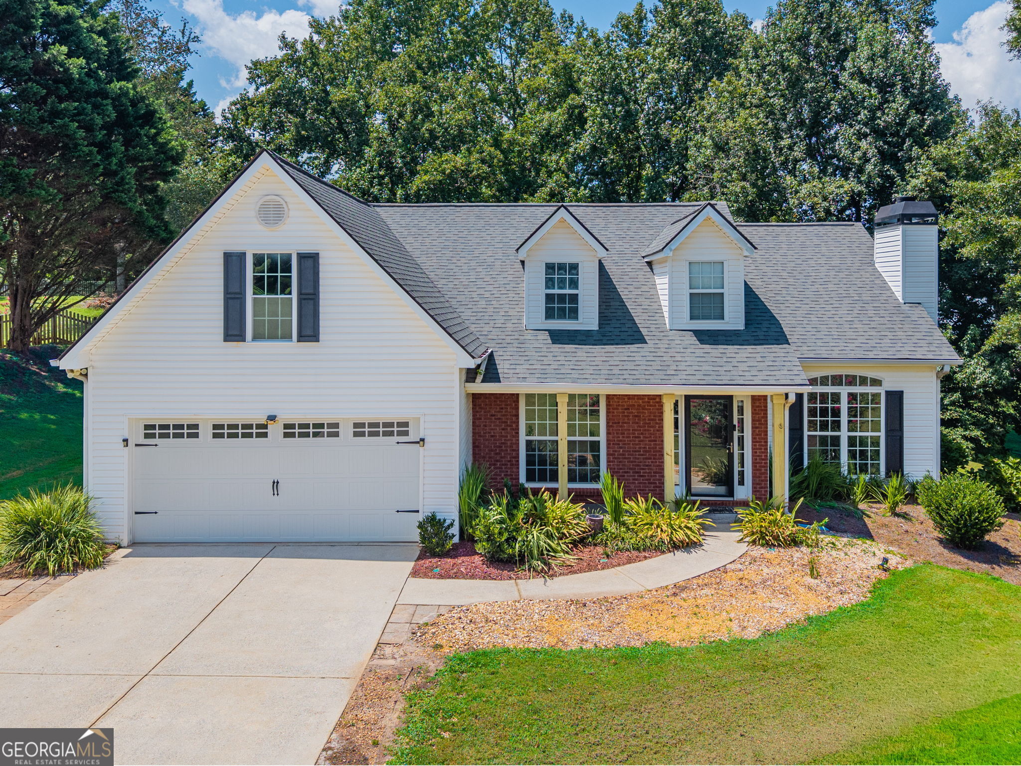 6078 Hillsdale Circle Property Photo 1