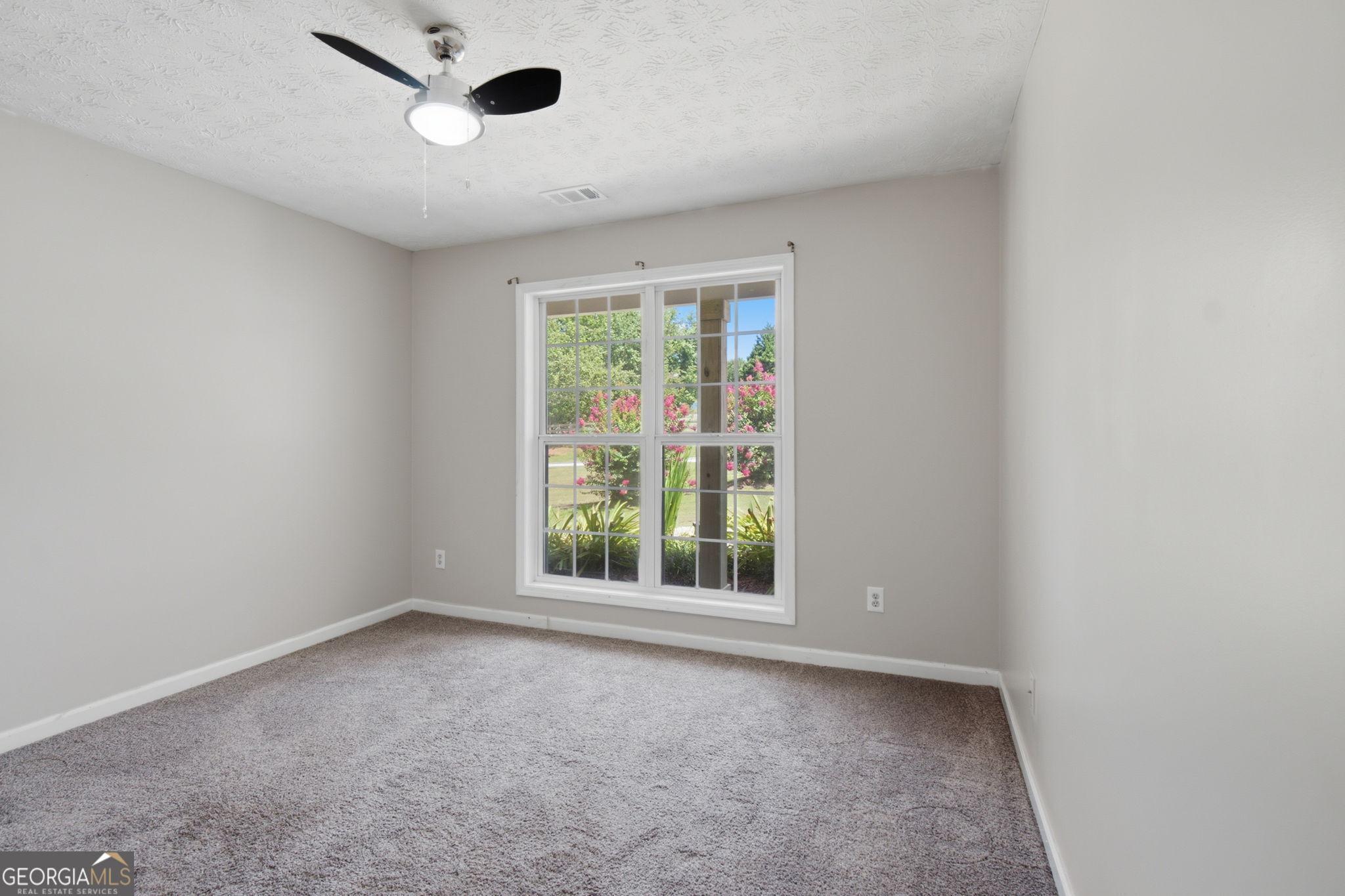 6078 Hillsdale Circle Property Photo 19