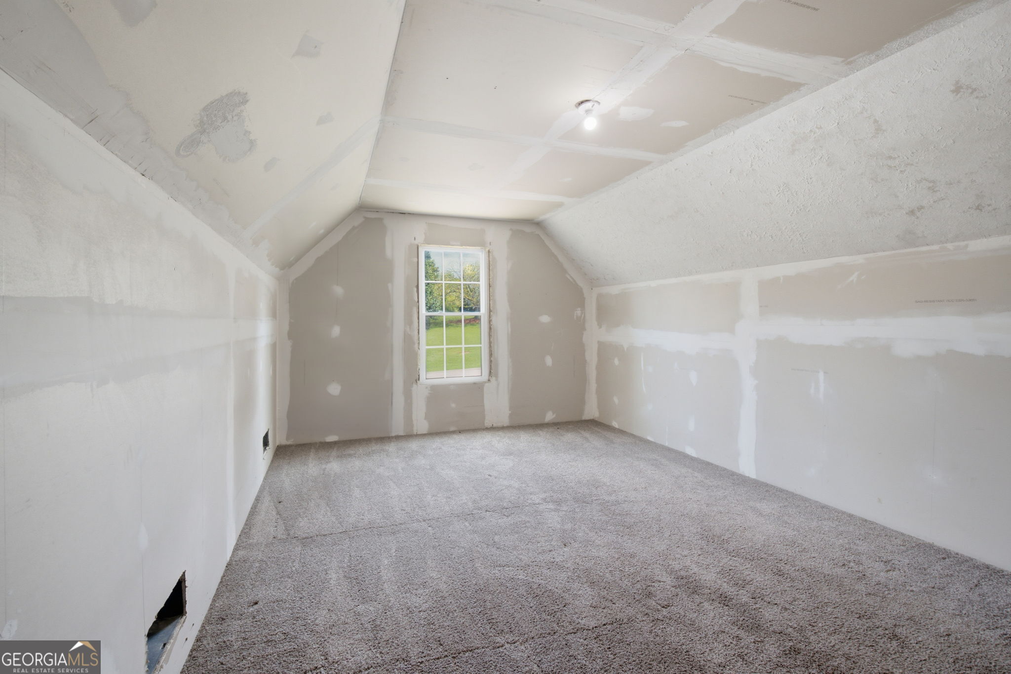 6078 Hillsdale Circle Property Photo 24