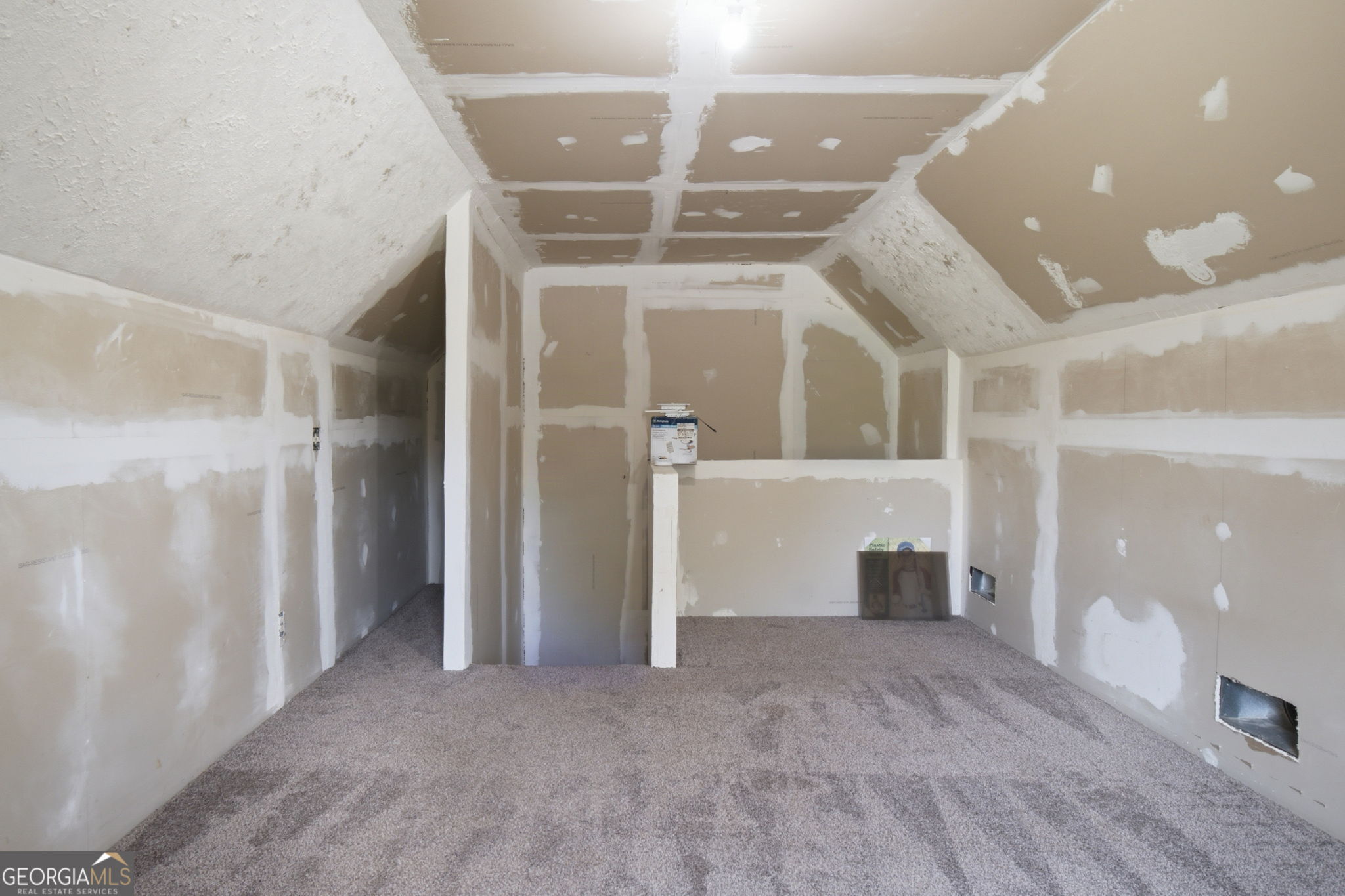 6078 Hillsdale Circle Property Photo 25