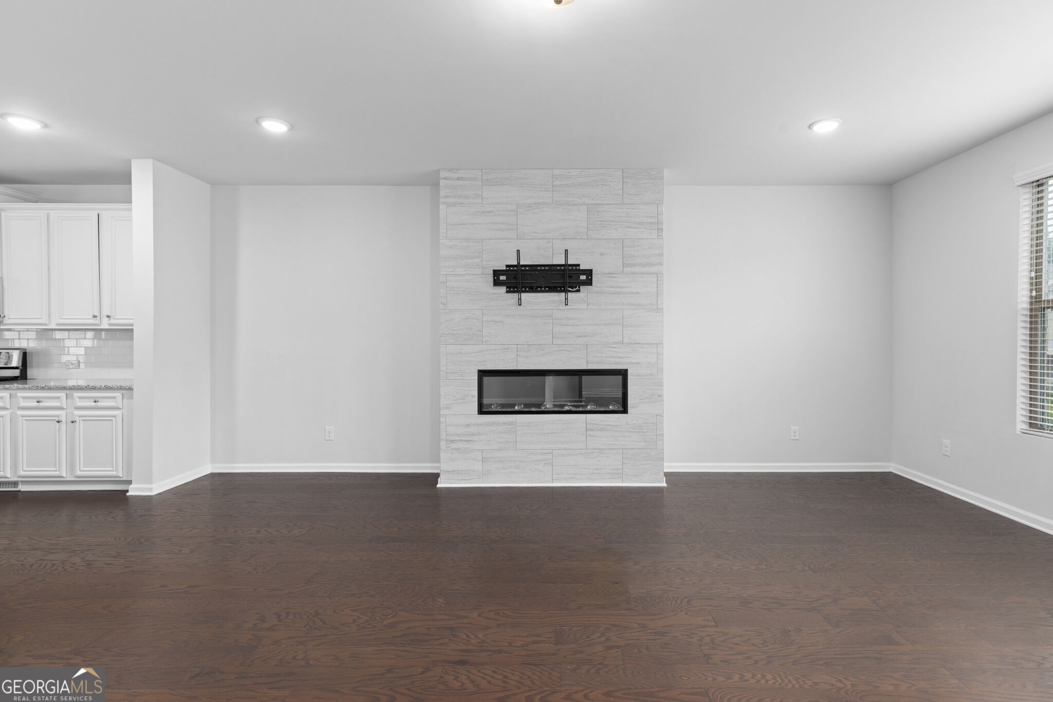 4361 White Spruce Ally Property Photo 12