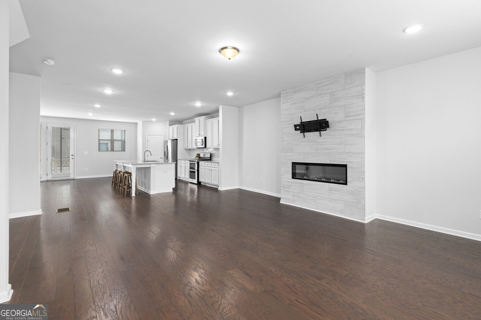 4361 White Spruce Ally Property Photo 16